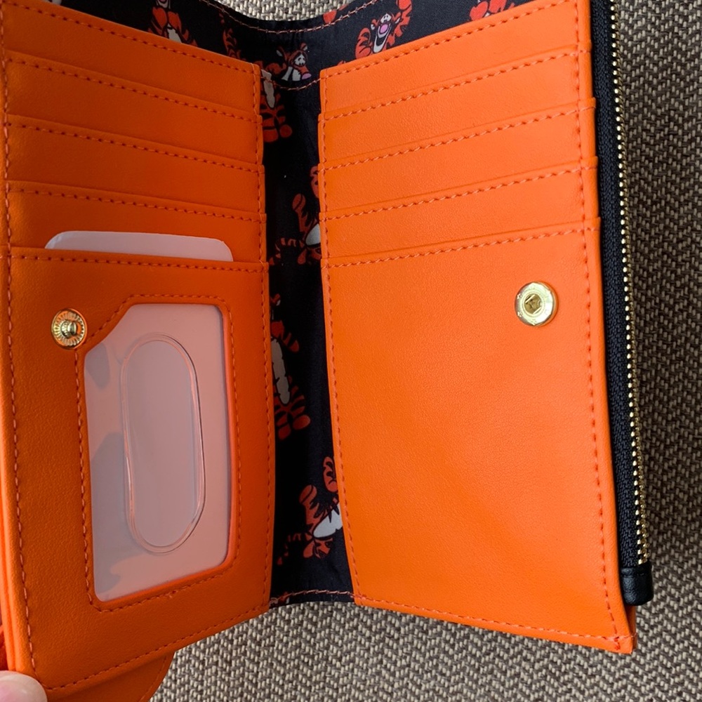 Loungefly Winnie the Pooh Tigger Cosplay Flap Wallet - Picture 14 of 16